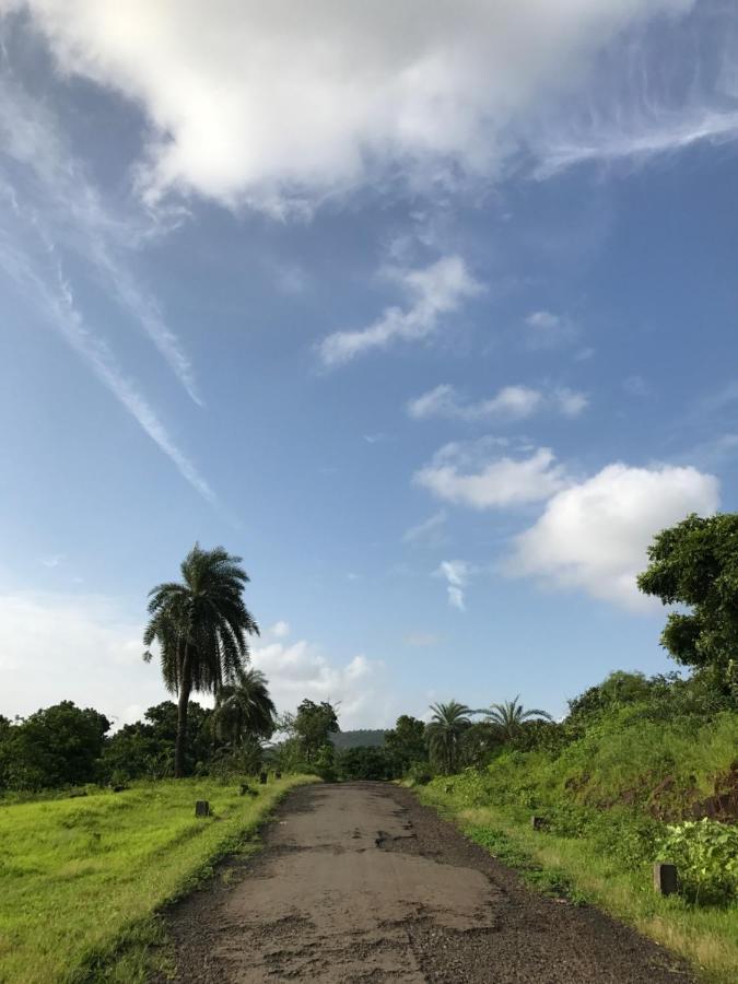 Zohra Baugh, A Green & Organic Farmhouse Stay With All Amenities Dahanu Eksteriør billede